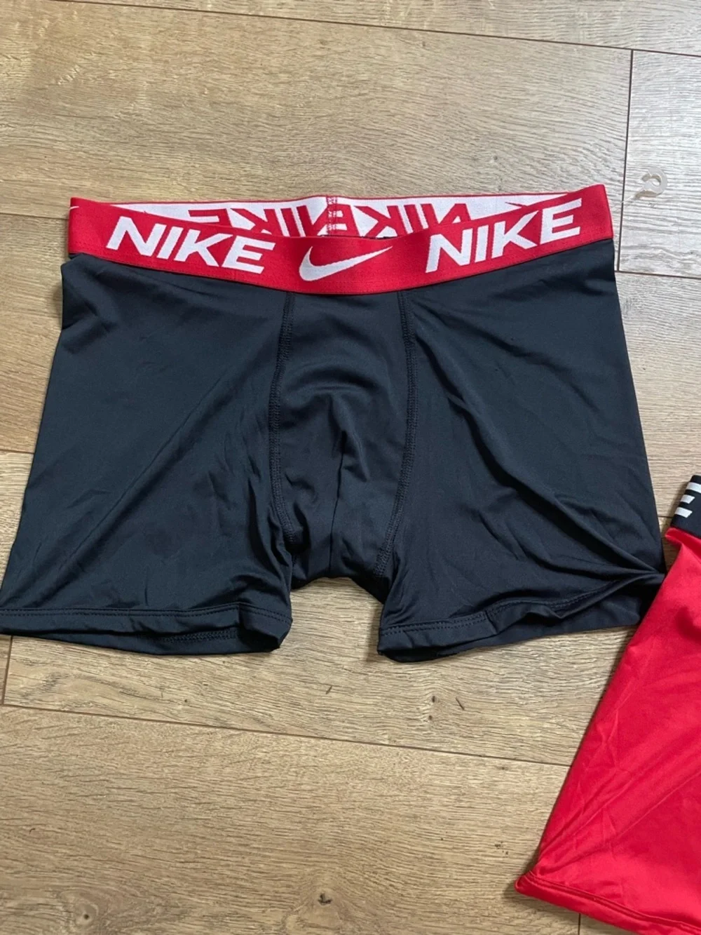 Nike Junior Boxer Briefs Set - Black & Red Waistband size junior XL